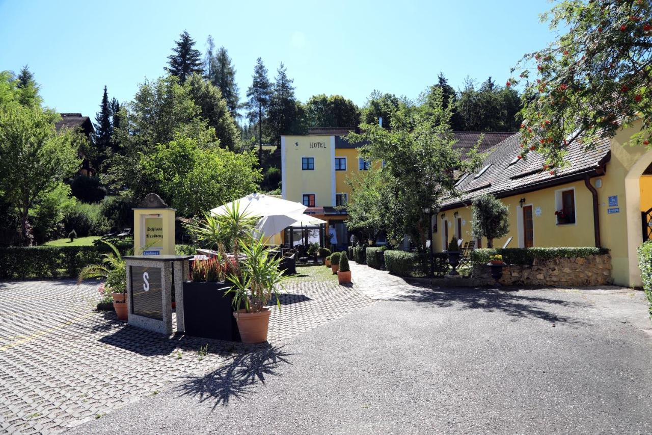 Hotel Schlossresidenz Heitzenhofen Duggendorf Exterior photo