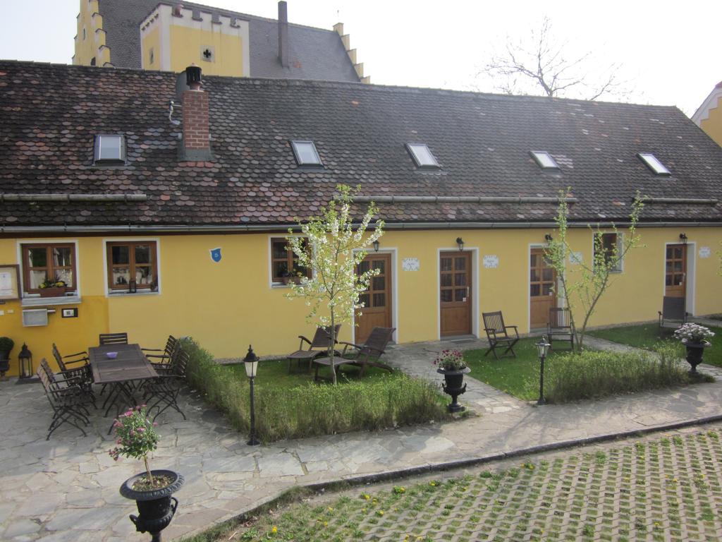 Hotel Schlossresidenz Heitzenhofen Duggendorf Exterior photo