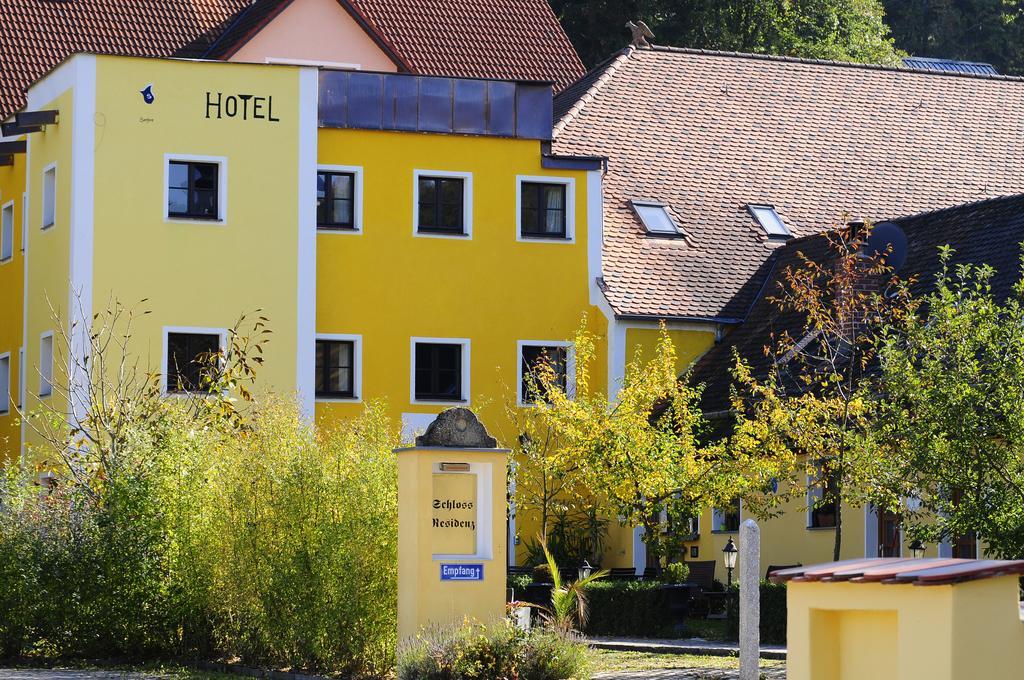 Hotel Schlossresidenz Heitzenhofen Duggendorf Exterior photo