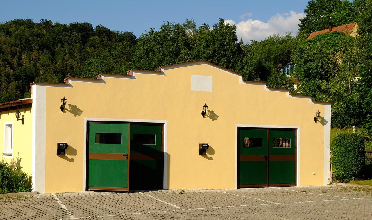 Hotel Schlossresidenz Heitzenhofen Duggendorf Exterior photo